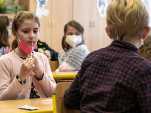 Testování studentů v hradeckém kraji odhalilo jen devět případů. U zaměstnanců ani jeden