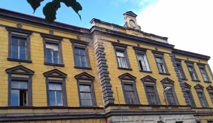 Jičín prodal dvě budovy kasáren. Vznikne zde centrum pro seniory