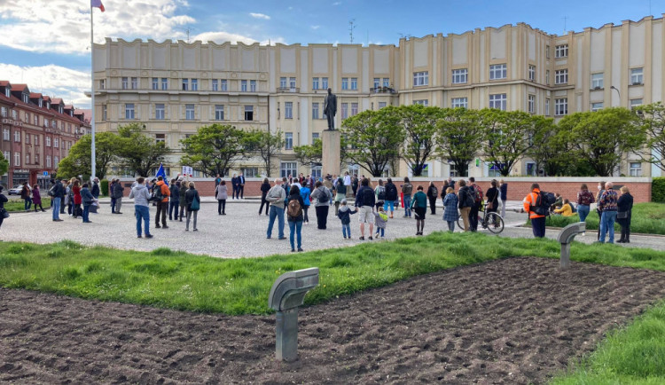 V Hradci Králové se bude dnes demonstrovat. Už podruhé za poslední měsíc