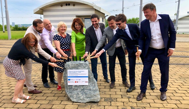 Tramvají až do Slivence. Začala stavba prodloužení tratě z Barrandova