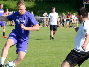 I letos se bude konat tradiční fotbalový zápas mezi Mountfieldem a fotbalisty z Nového Hradce Králové