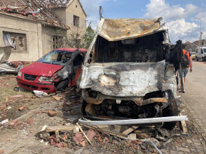 Jak pomoci postiženým katastrofou? Sbírkou, oblečením i lístky na koncert