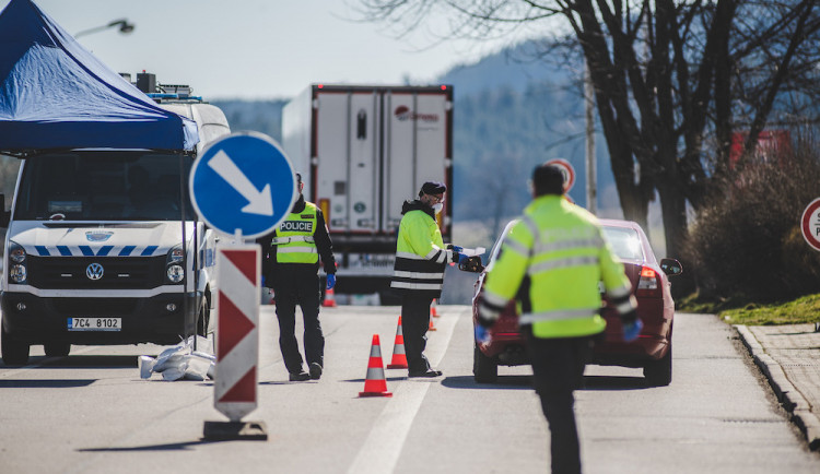 Na Slovensko půjde po první dávce bez karantény vycestovat jen do 9. srpna