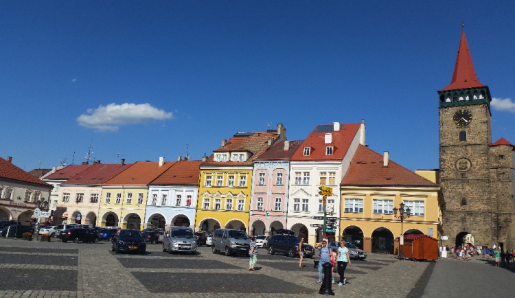 Valdštejnovo náměstí v Jičíně