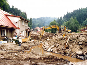 Dnes před 23 lety: Rychnovskem se prohnala ničivá povodeň, zemřelo šest lidí