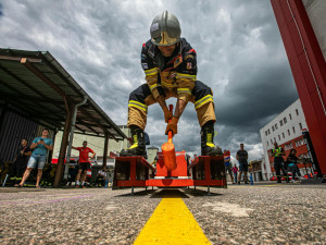 Ve Velkém Poříčí soutěžili o titul nejtvrdšího hasiče