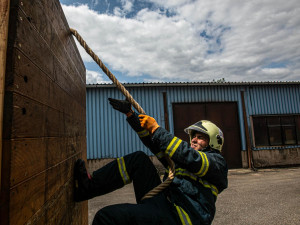 Ve Velkém Poříčí soutěžili o titul nejtvrdšího hasiče