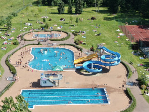 Koupaliště v Meziměstí možná zavře, návštěvníky odrazují protikoronavirová opatření