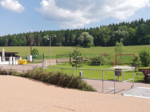 Koupaliště v Meziměstí možná zavře, návštěvníky odrazují protikoronavirová opatření