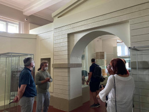 Unikátní expozice hradeckého muzea bude hotová v říjnu. Nyní se pracuje na zavěšení zvonu