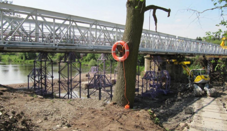 Starý most ze Svinar by mohl překlenout Piletický potok. V pondělním o tom rozhodnou zastupitelé