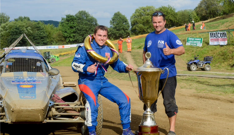 Mistrovství Evropy v autocrossu v Nové Pace ovládl Jakub Kubíček