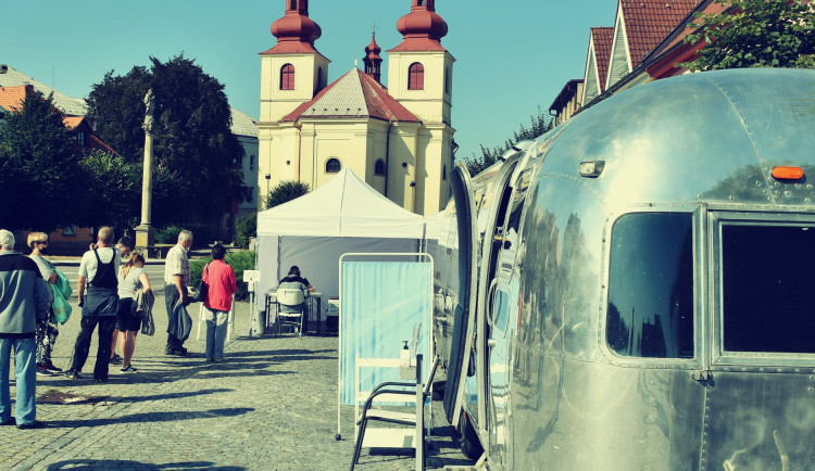 Hudební kluby žádají soud, aby zrušil část mimořádného opatření o tanci
