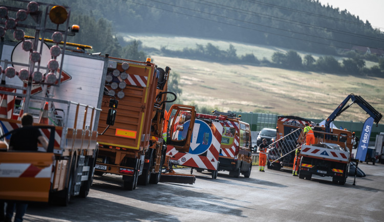 V sobotu bude Den otevřených dveří na dálnici. Lidé se tu budou moci projet třeba na kole