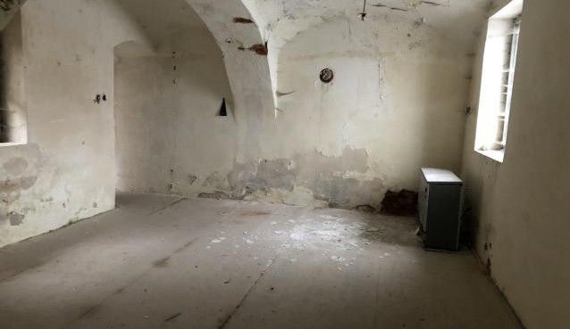 Obyvatelé Trutnova rozhodnou, co se starou věznicí. V anketě vybírají ze dvou návrhů