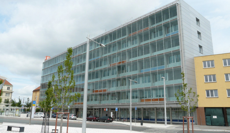 Do zákaznického centra ČEZ v Hradci Králové dorazily desítky lidí. Většina z nich z Bohemia Energy