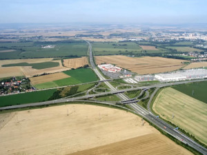 Dálnice D35 mezi Sadovou a Hořicemi získala stavební povolení. Práce začnou v příštím roce