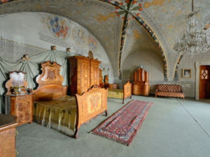 Co bude dál s novoměstským zámkem? Stávající majitel rodový majetek rozprodává