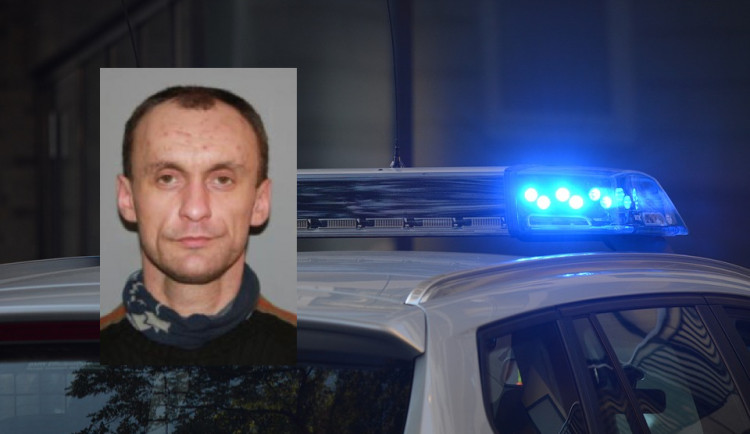 Za krádeže měl nastoupit do vězení. Od března se ho policie snaží najít