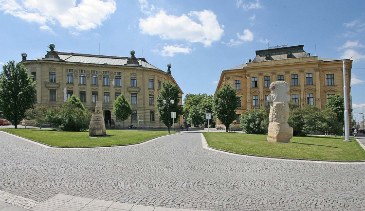 Oprava budovy hradecké univerzity za 235 milionů by mohla začít v létě 2022