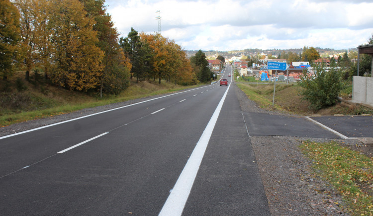 Do Hořic bez komplikací. Objízdná trasa po stavbě mostu je opravená