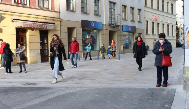 Brňané se projdou po opravené České. Rekonstrukce trvala dva roky