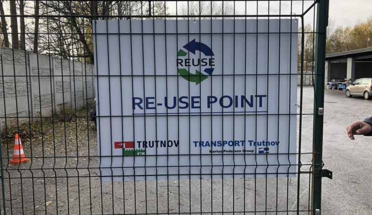 V hradeckém kraji se rozšiřují RE-USE pointy. Nový má teď Trutnov