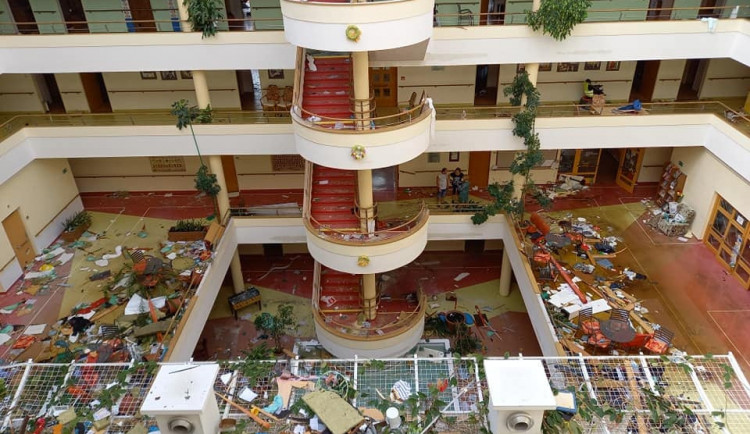 Kraj neopraví domov pro seniory zničený tornádem, chce postavit nový