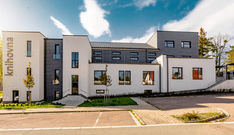 Stavbou roku Královéhradeckého kraje se stala knihovna v Rychnově nad Kněžnou