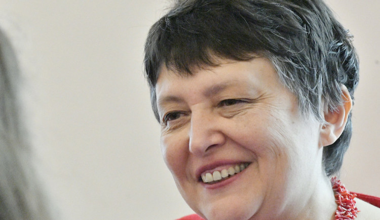 Jsem ráda, že mně bude Hrad žalovat. Díky tomu vyjde najevo, co se dělo v Lánech, říká exministryně Stehlíková