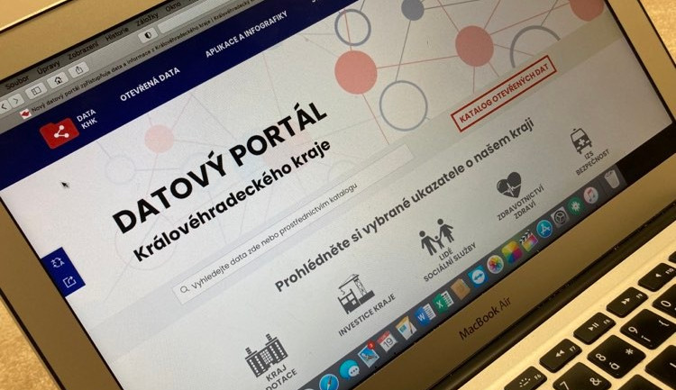 Královéhradecký kraj spustil nový informační portál. Všechna data poskytuje v přehledných grafech