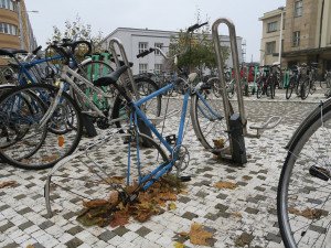 Hradec Králové se pustil do odstraňování cyklovraků. První mizí od terminálu a hlavního nádraží