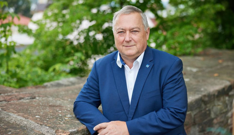 Starosta Trutnova Ivan Adamec rezignuje. Stal se předsedou sněmovního výboru