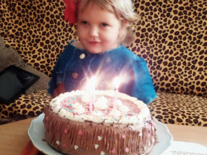 Čtyřletá Zlatuška překonala nádor mozku a chemoterapie. Kvůli němu ale ochrnula