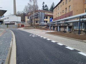 Místo železniční vlečky nová silnice. V Náchodě má ulevit od přetížené dopravy