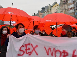 V pátek je Mezinárodním dnem proti násilí na ženách a mužích pracujících v sexbyznysu
