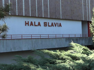 Zachraňme halu Slavia, apeluje výzva na Hradečáky