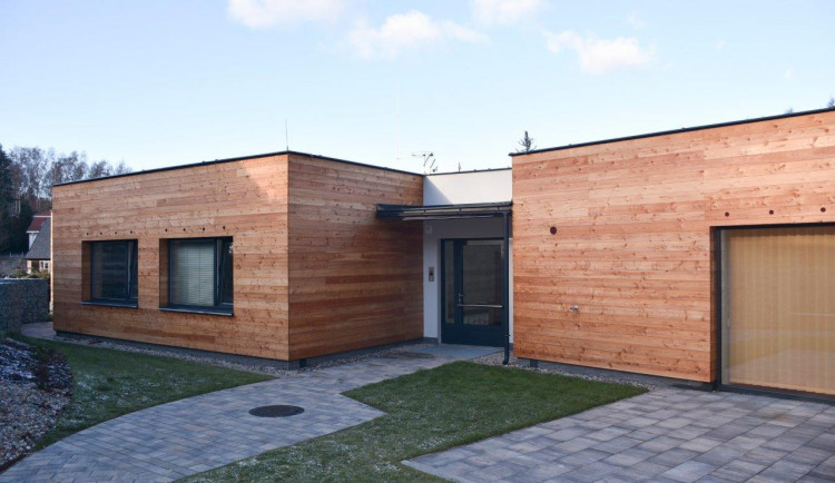 Náchod má nové chráněné bydlení. Zázemí v něm najde šest klientů