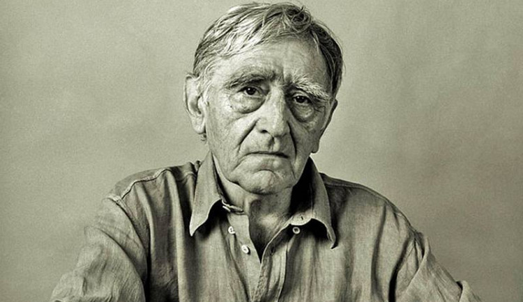 Divadlo Drak a filharmonie si společně připomenou 100 let od narození básníka Jana Skácela