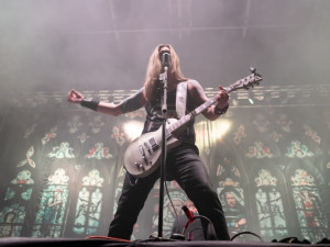 V Metallica S&M Tribute show se snoubí Rock se symfonií. V Hradci Králové se roztopí pod kotlem a otevřou astrální světy 14. února