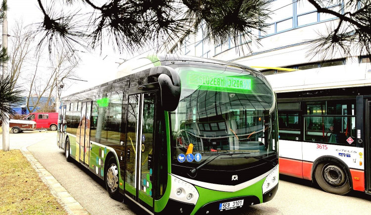 Brno si půjčilo elektrobus. Vlastní si zatím nepořídí kvůli cenám energií