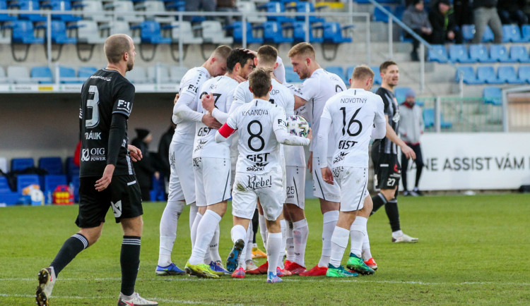 16449918492537-207-273877344-5632753273406874-4675669444889230644-n