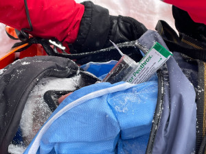 Ze Sněžky se na polskou stranu hory zřítil mladý muž. Padal téměř 400 metrů