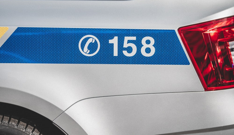 Společné podnikání i falešný trezor. Podvodník vylákal z muže díky seznamce skoro 700 tisíc