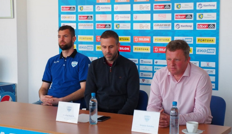 Táborsko vypsalo prémie, pokud tým skončí do šestého místa. Kvůli Rusku klub asi změní název