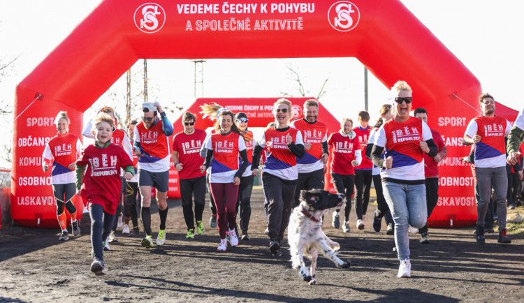 Sokolové a Česko běží pro Ukrajinu. Přidaly se herci, zpěváci, běžci i olympionici