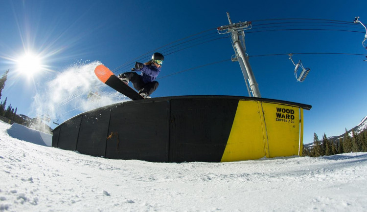 Ve Špindlerově Mlýně se po pěti letech jede Světový pohár snowboardistů