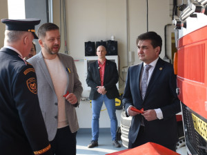 KACPU v Hradci Králové navštívil Vít Rakušan. Centrum už odbavilo přes osm tisíc uprchlíků