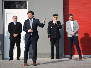 KACPU v Hradci Králové navštívil Vít Rakušan. Centrum už odbavilo přes osm tisíc uprchlíků