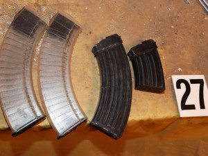 Muž z Náchodska si objednal vraždu. Nájemného vraha vybavil zbraněmi, ten ho však nahlásil na policii